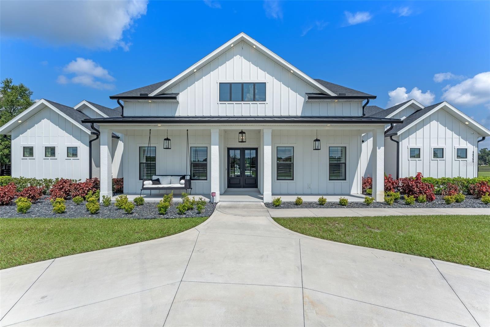 Eustis, Florida, 32736, United States, 4 Bedrooms Bedrooms, ,5 BathroomsBathrooms,Residential,Active,1929677