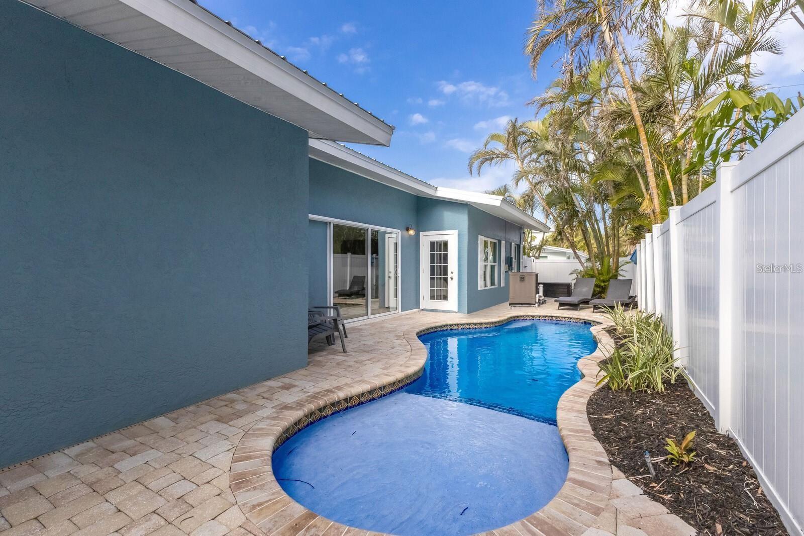 Holmes Beach, Florida, 34217, United States, 5 Bedrooms Bedrooms, ,3 BathroomsBathrooms,Residential,Active,2007151