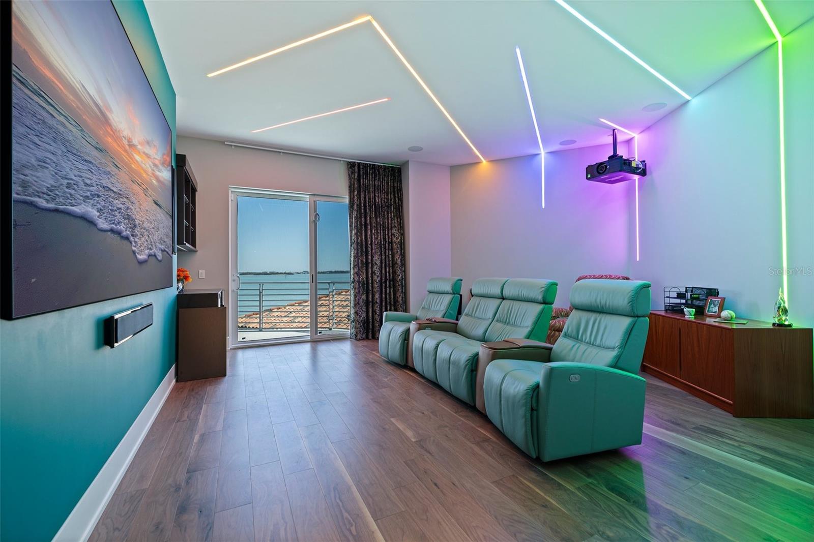 Treasure Island, Florida, 33706, United States, ,7 BathroomsBathrooms,Residential,Active,1772746