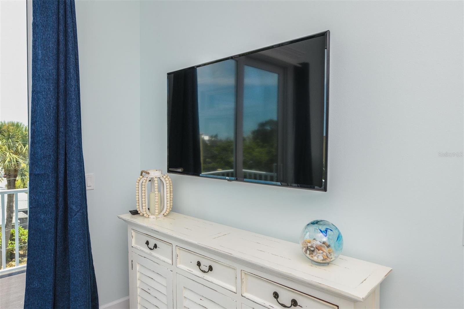 Sarasota, Florida, 34236, United States, 7 Bedrooms Bedrooms, ,8 BathroomsBathrooms,Residential,Active,1774005