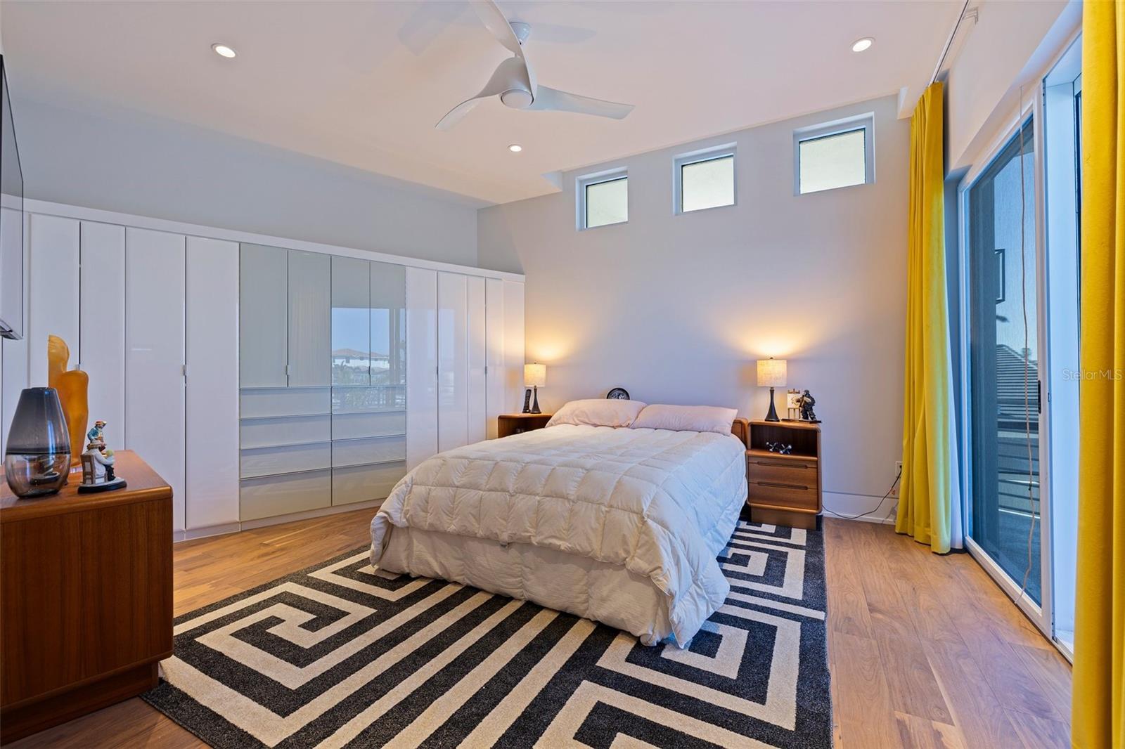 Treasure Island, Florida, 33706, United States, ,7 BathroomsBathrooms,Residential,Active,1772746