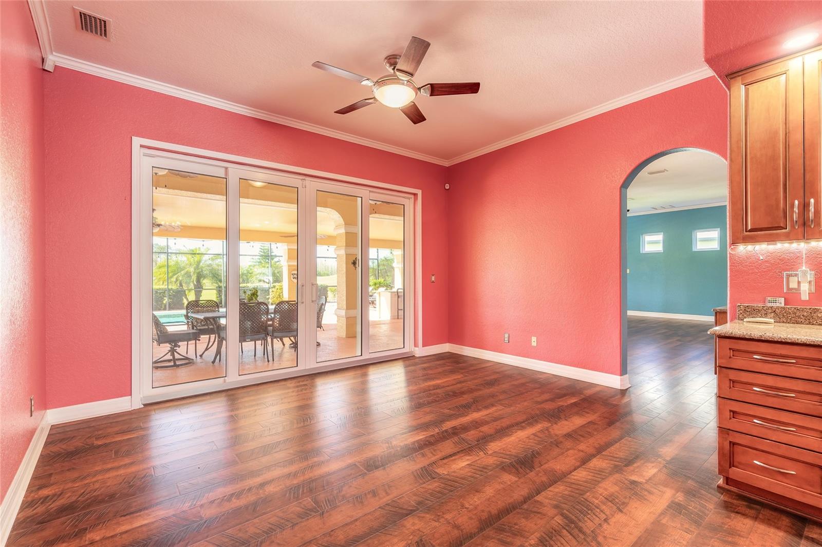 Daytona Beach, Florida, 32124, United States, 5 Bedrooms Bedrooms, ,4 BathroomsBathrooms,Residential,Active,1945086