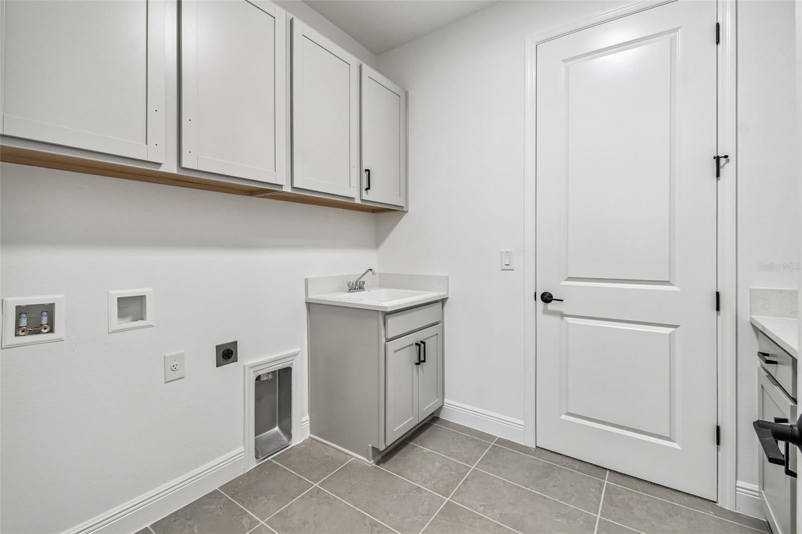 Parrish, Florida, 34219, United States, 4 Bedrooms Bedrooms, ,4 BathroomsBathrooms,Residential,Active,2007045