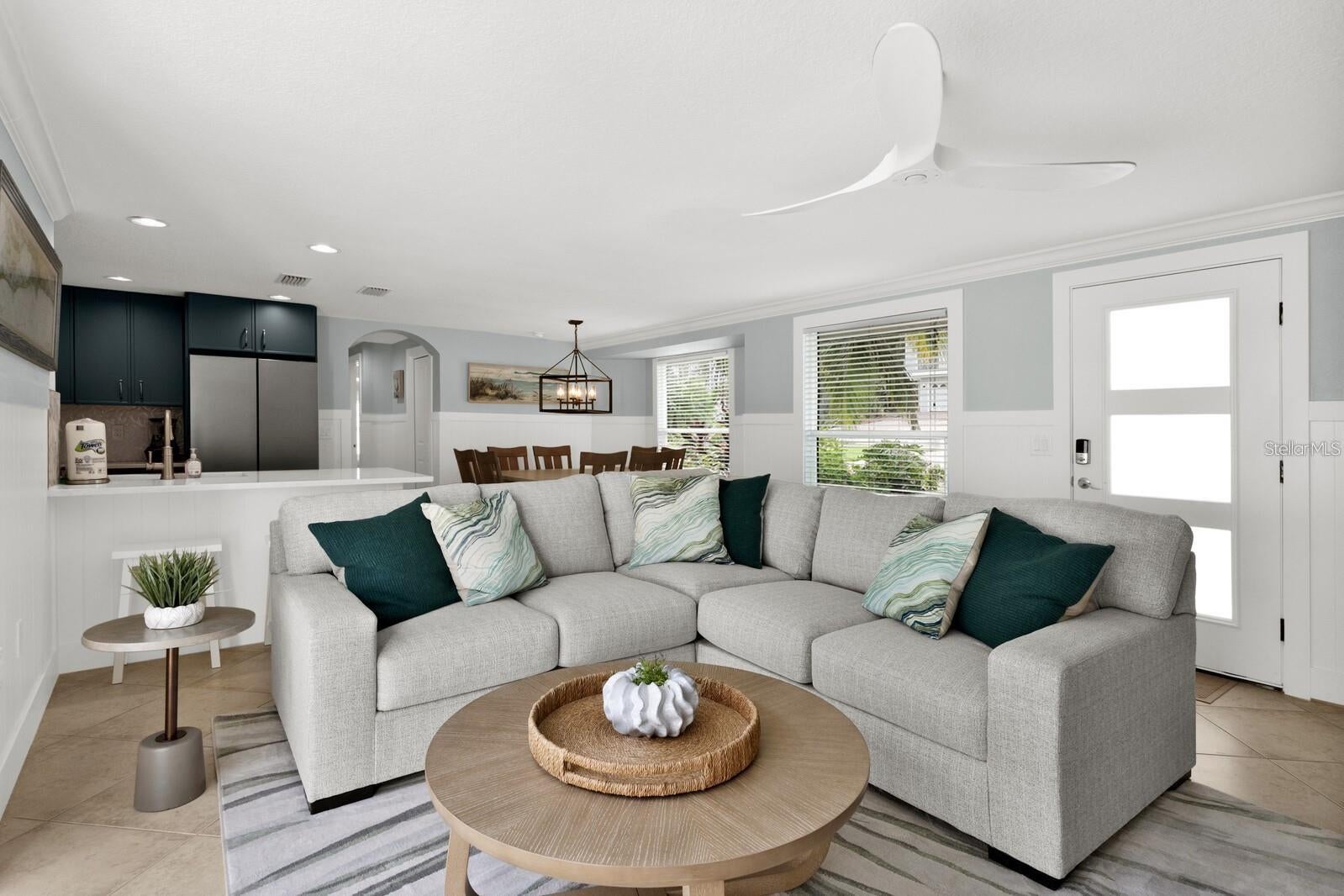 Holmes Beach, Florida, 34217, United States, 5 Bedrooms Bedrooms, ,3 BathroomsBathrooms,Residential,Active,2007151