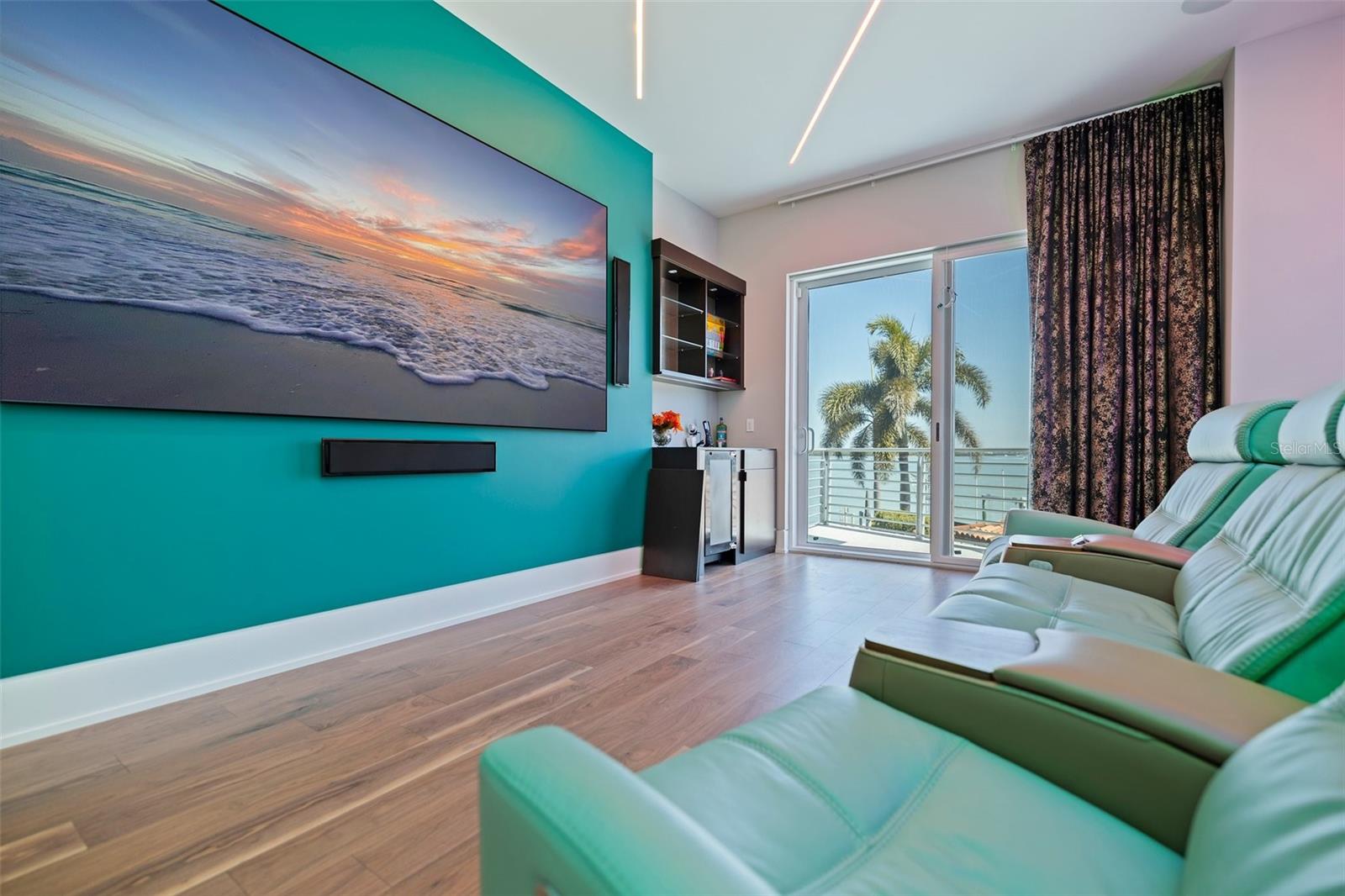 Treasure Island, Florida, 33706, United States, ,7 BathroomsBathrooms,Residential,Active,1772746