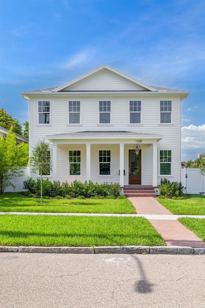 St Petersburg, Florida, 33704, United States, 5 Bedrooms Bedrooms, ,4 BathroomsBathrooms,Residential,Active,2021279