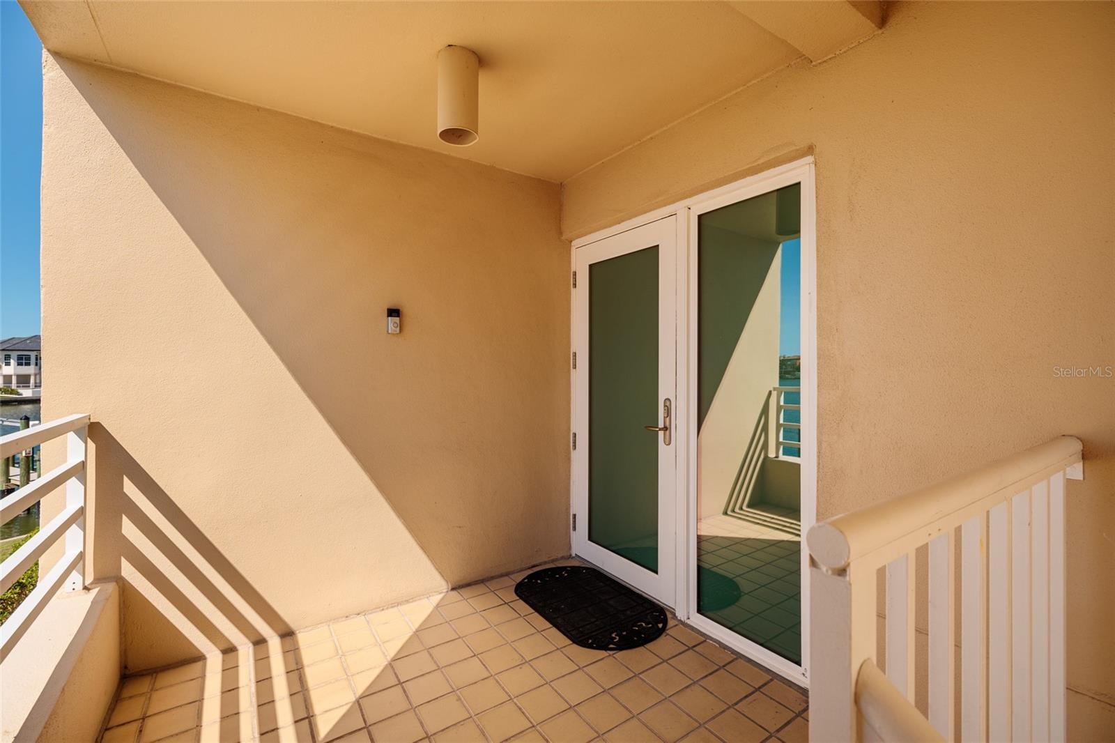 St Petersburg, Florida, 33707, United States, 4 Bedrooms Bedrooms, ,5 BathroomsBathrooms,Residential,Active,1985578