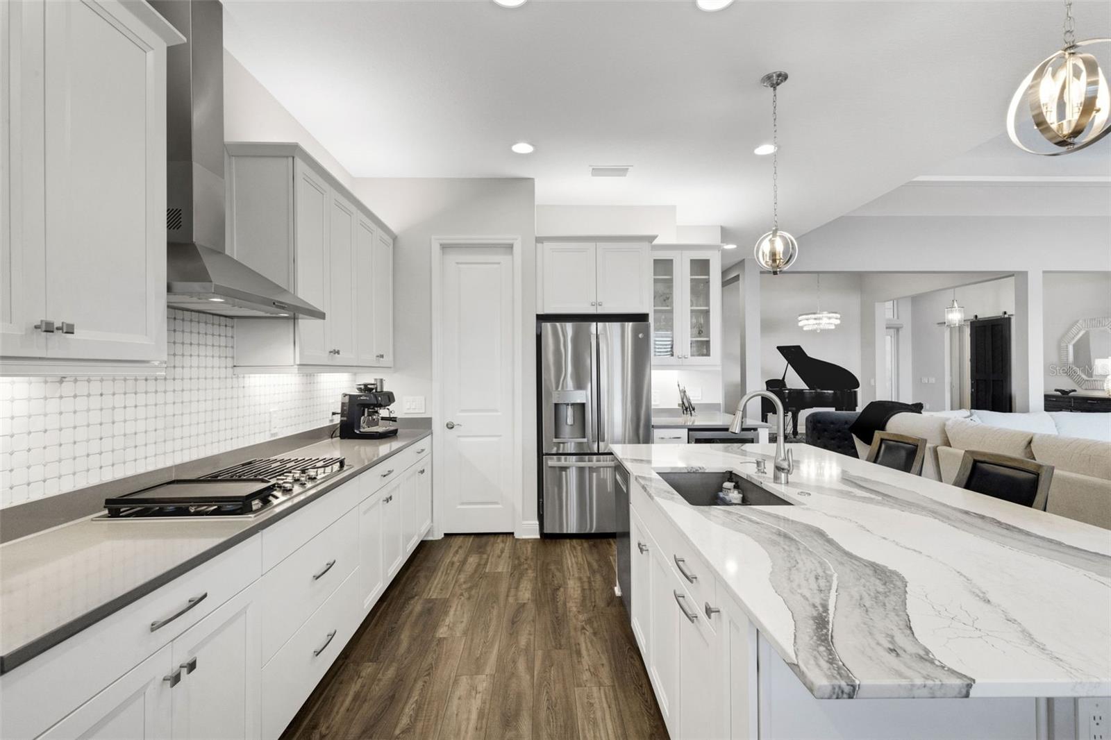 Sarasota, Florida, 34240, United States, 3 Bedrooms Bedrooms, ,3 BathroomsBathrooms,Residential,Active,2015455