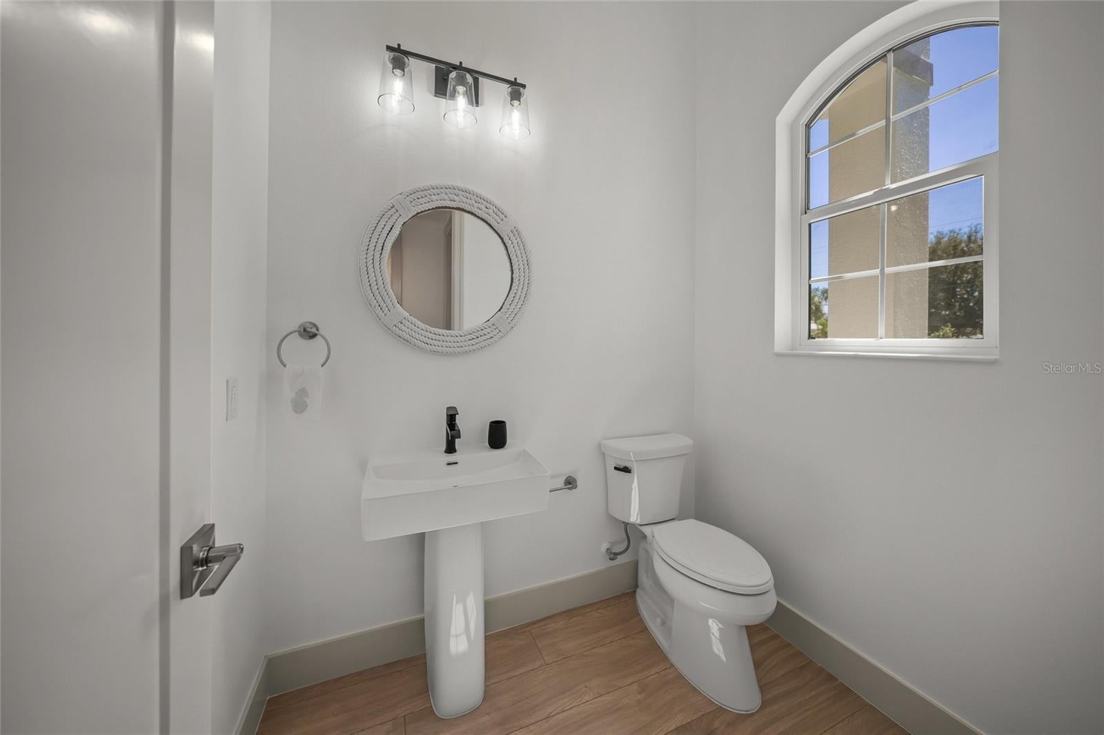 Venice, Florida, 34285, United States, 4 Bedrooms Bedrooms, ,5 BathroomsBathrooms,Residential,Active,1987248