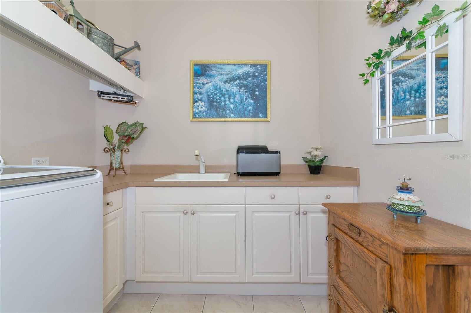 Bradenton, Florida, 34208, United States, 3 Bedrooms Bedrooms, ,5 BathroomsBathrooms,Residential,Active,1986879