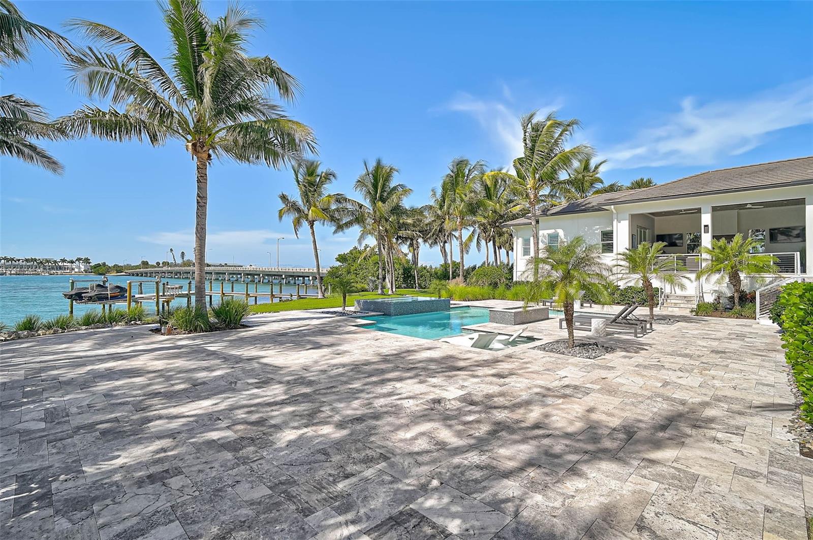 Sarasota, Florida, 34236, United States, 5 Bedrooms Bedrooms, ,6 BathroomsBathrooms,Residential,Active,1972132