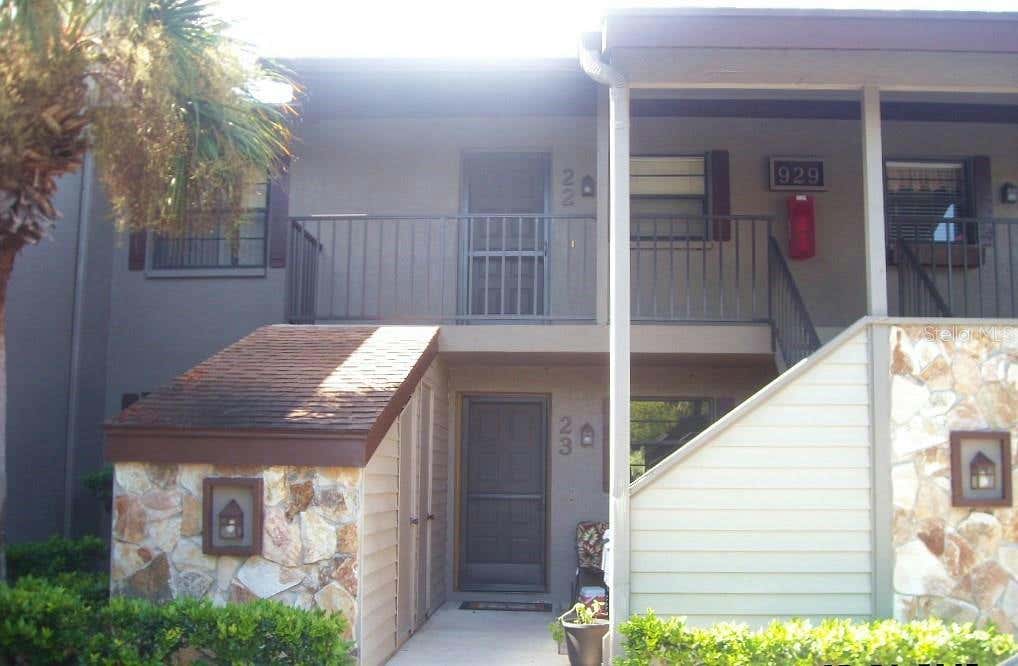 929 CAPRI ISLES BLVD APT 22, VENICE, FL 34292, photo 1 of 16