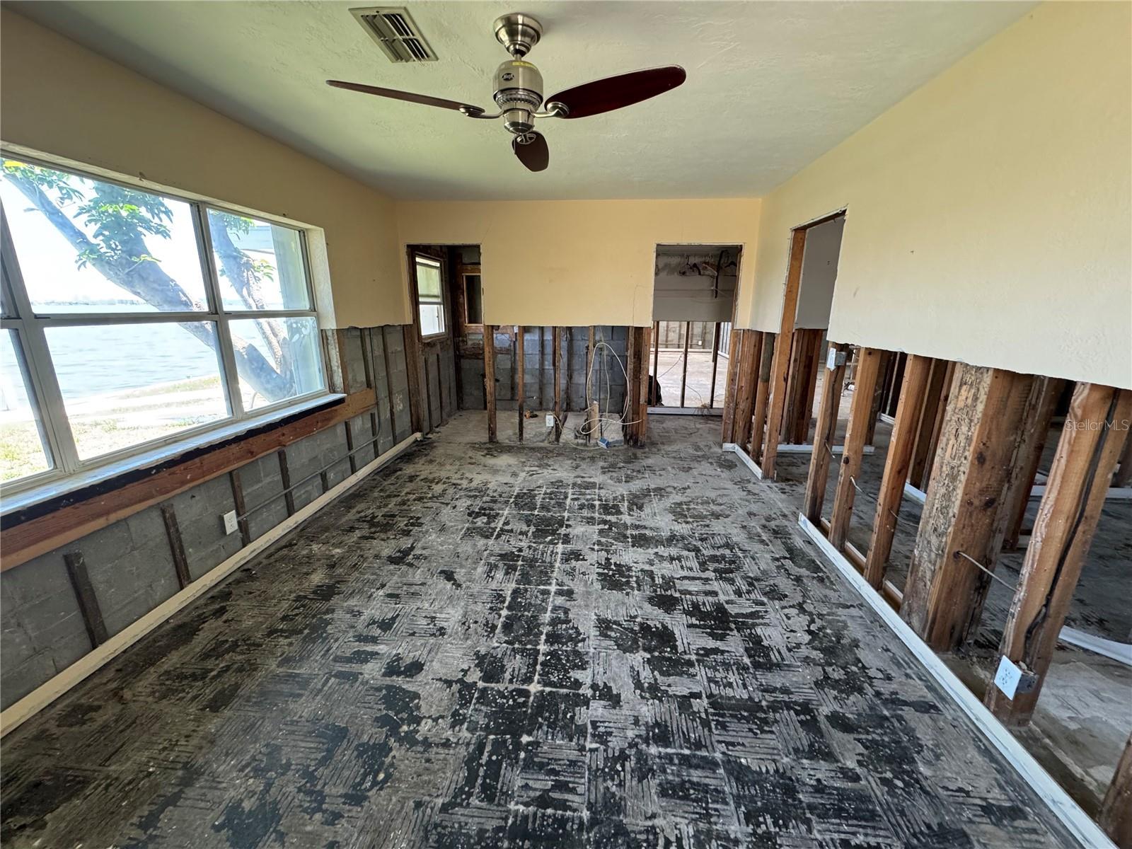 St Pete Beach, Florida, 33706, United States, 3 Bedrooms Bedrooms, ,3 BathroomsBathrooms,Residential,Active,1902944