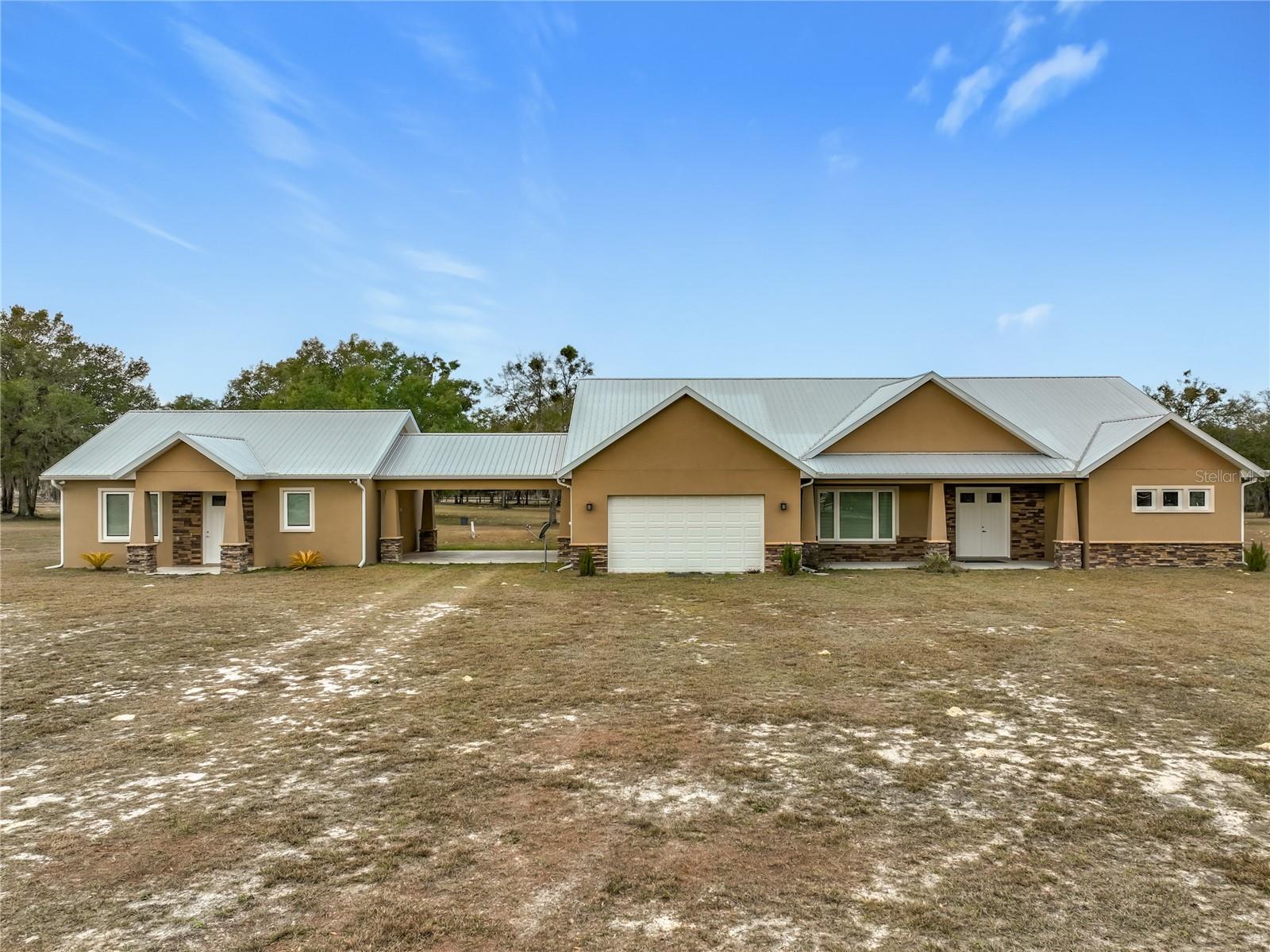 Dunnellon, Florida, 34432, United States, 5 Bedrooms Bedrooms, ,4 BathroomsBathrooms,Residential,Active,2012479