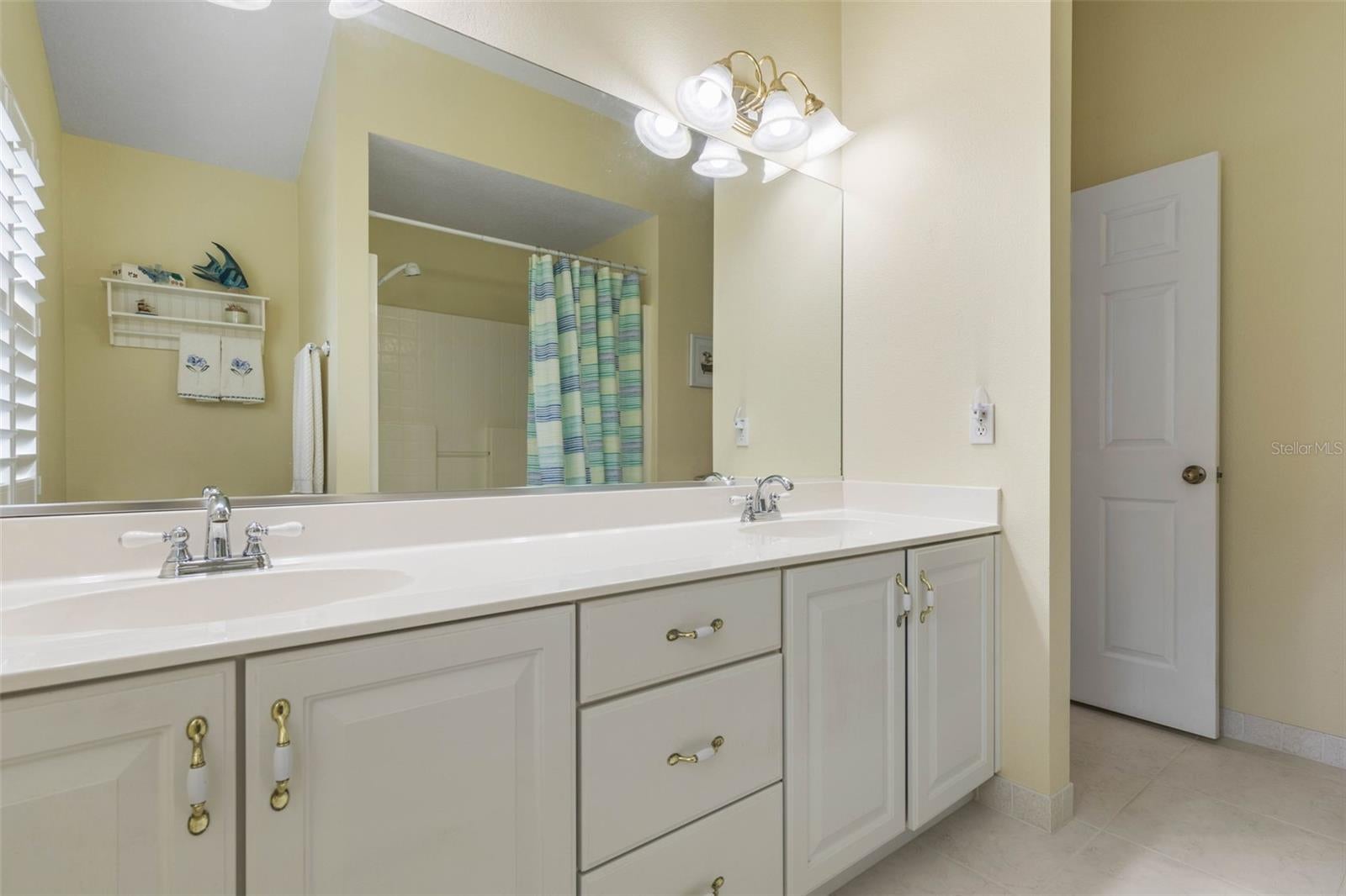 Flagler Beach, Florida, 32136, United States, 4 Bedrooms Bedrooms, ,5 BathroomsBathrooms,Residential,Active,2007152