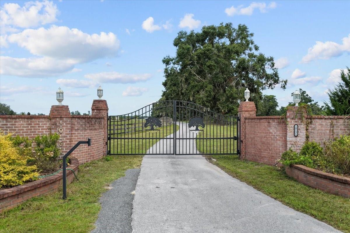 Chiefland, Florida, 32626, United States, 4 Bedrooms Bedrooms, ,5 BathroomsBathrooms,Residential,Active,1954337