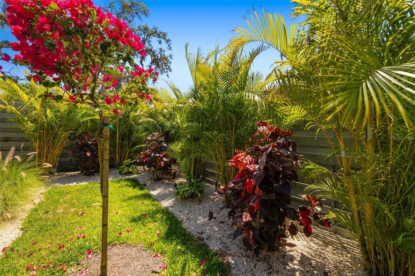 Sarasota, Florida, 34231, United States, 4 Bedrooms Bedrooms, ,5 BathroomsBathrooms,Residential,Active,1773507