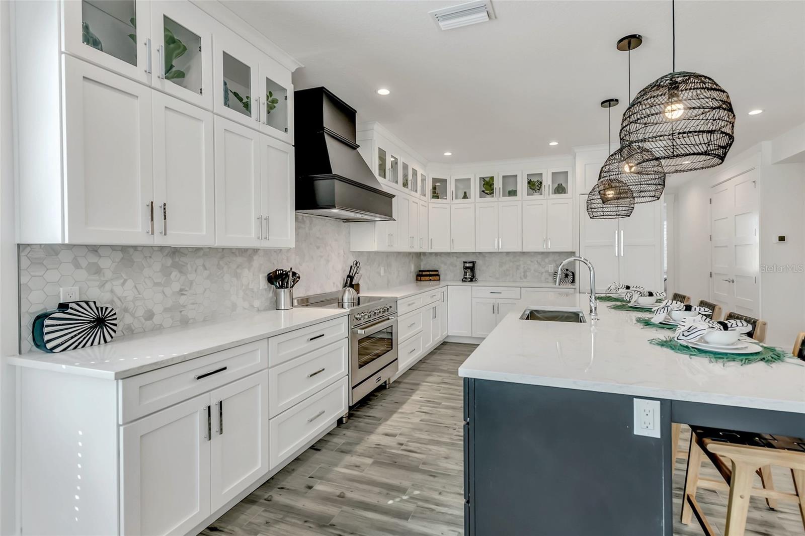 Sarasota, Florida, 34242, United States, 7 Bedrooms Bedrooms, ,7 BathroomsBathrooms,Residential,Active,1831779