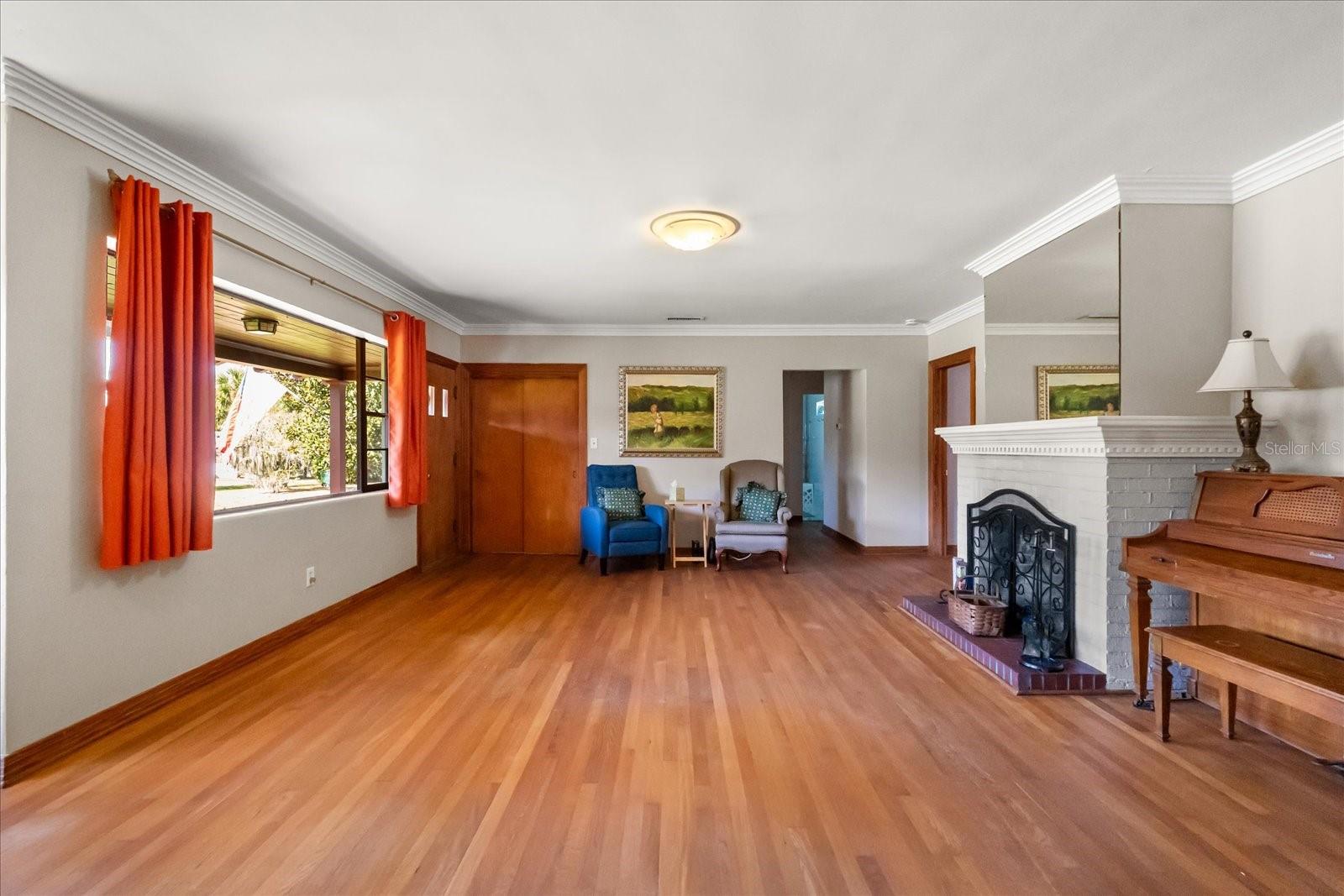 Winter Garden, Florida, 34787, United States, 3 Bedrooms Bedrooms, ,3 BathroomsBathrooms,Residential,Active,2001352