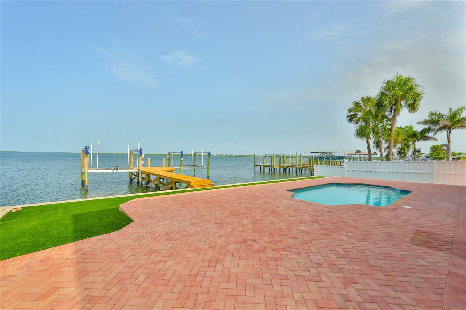 Palmetto, Florida, 34221, United States, 3 Bedrooms Bedrooms, ,3 BathroomsBathrooms,Residential,Active,1990654