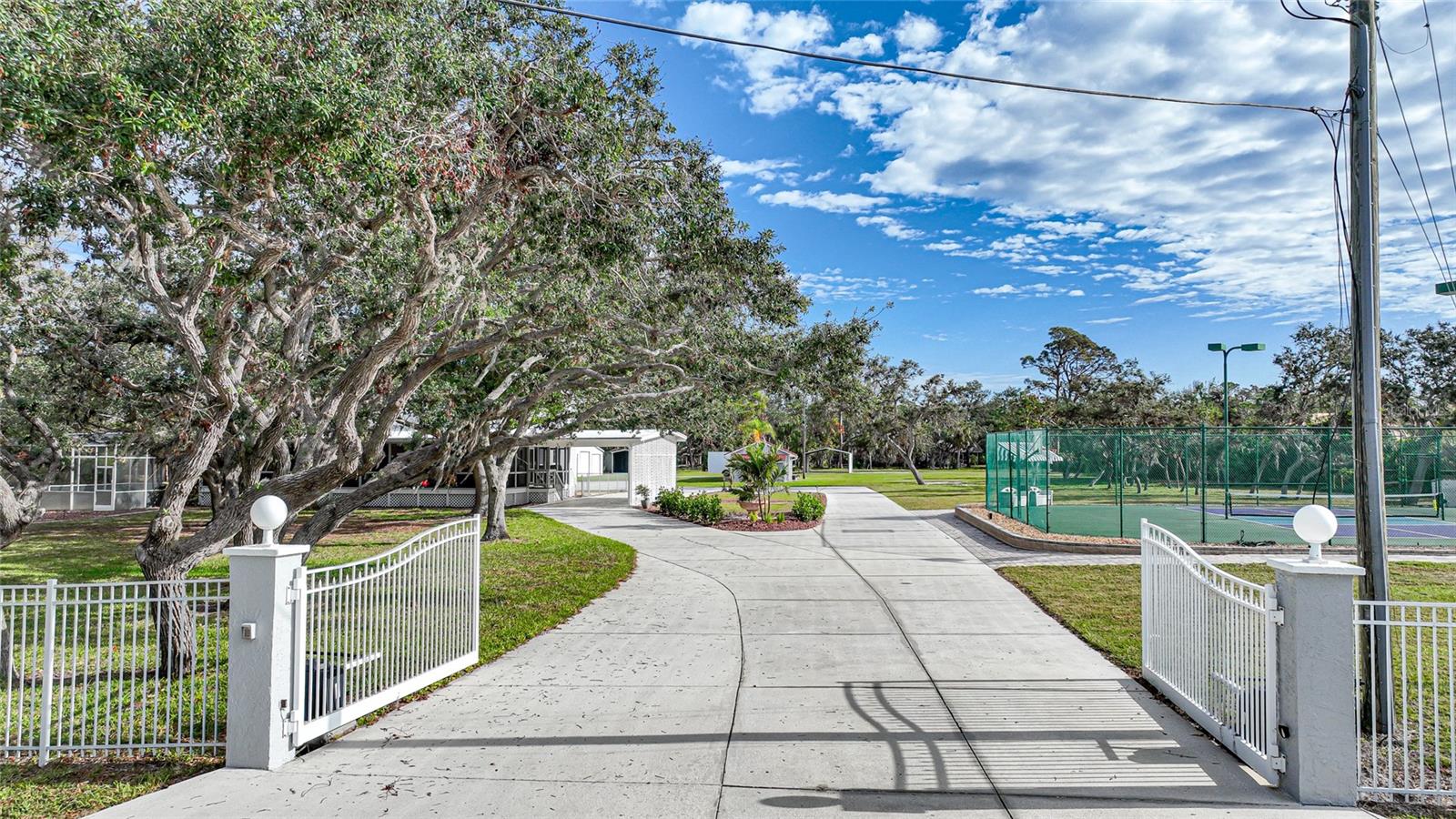 Englewood, Florida, 34223, United States, 4 Bedrooms Bedrooms, ,6 BathroomsBathrooms,Residential,Active,2013660
