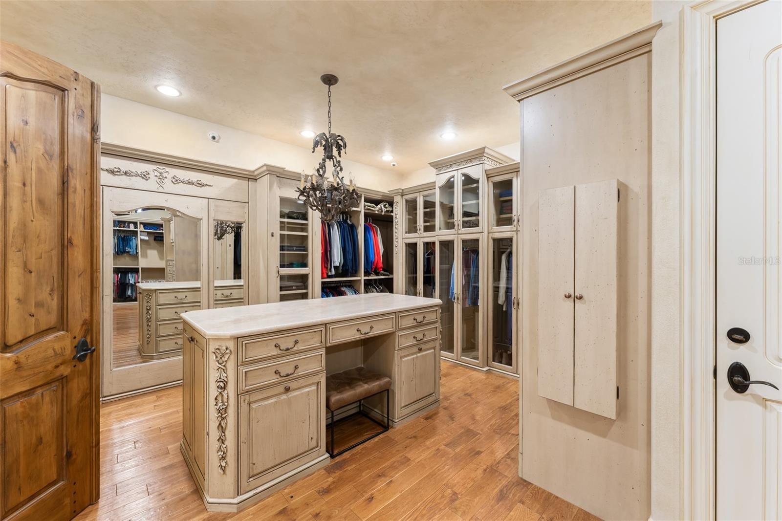 Longwood, Florida, 32779, United States, 10 Bedrooms Bedrooms, ,17 BathroomsBathrooms,Residential,Active,1914816