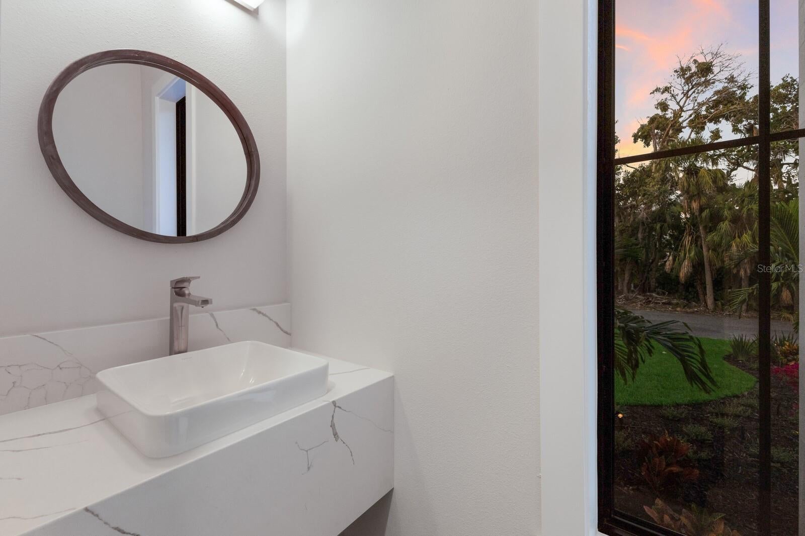 Sarasota, Florida, 34242, United States, 4 Bedrooms Bedrooms, ,6 BathroomsBathrooms,Residential,Active,1941333