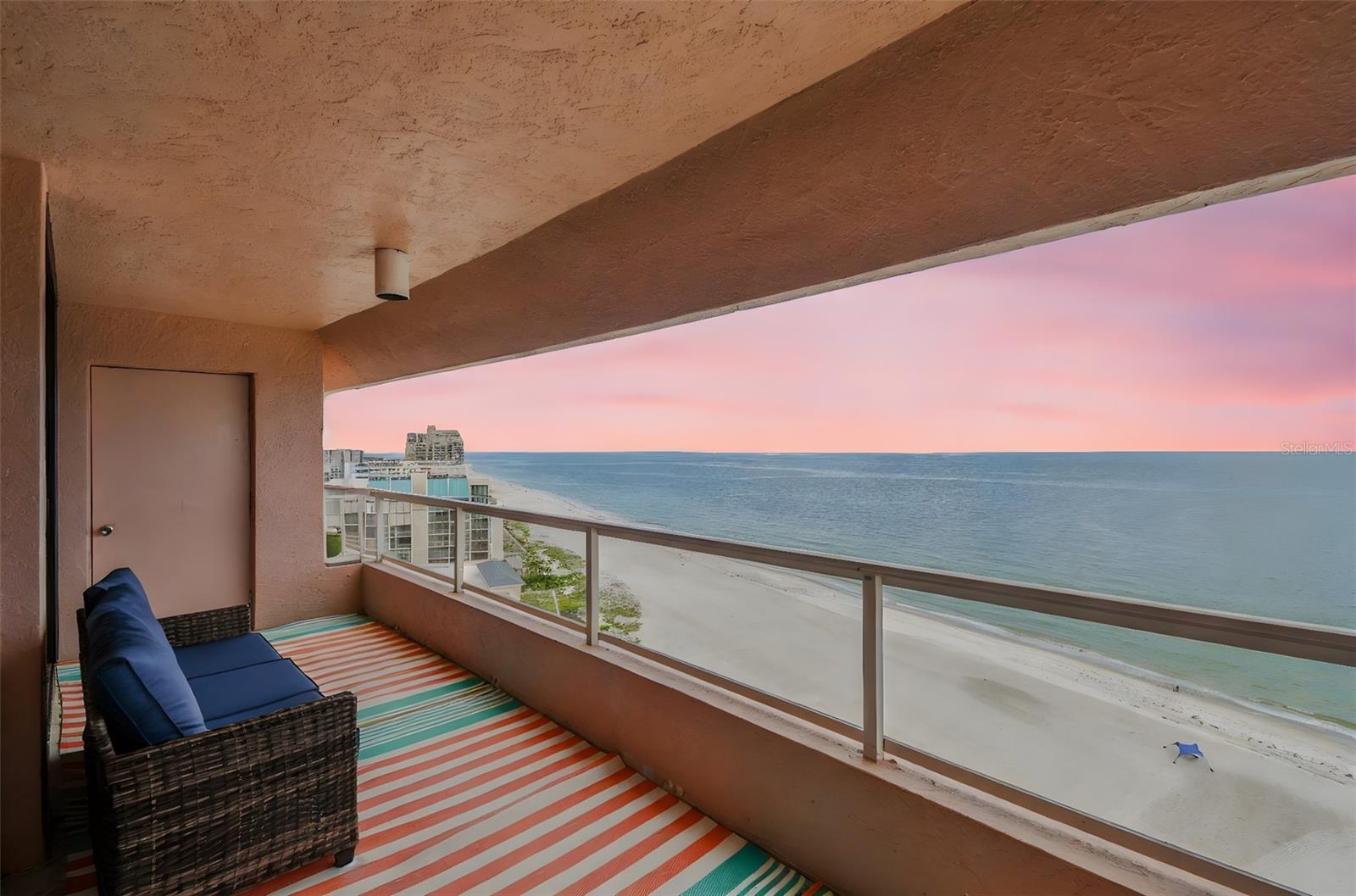 Clearwater Beach, Florida, 33767, United States, 2 Bedrooms Bedrooms, ,3 BathroomsBathrooms,Residential,Active,1919072