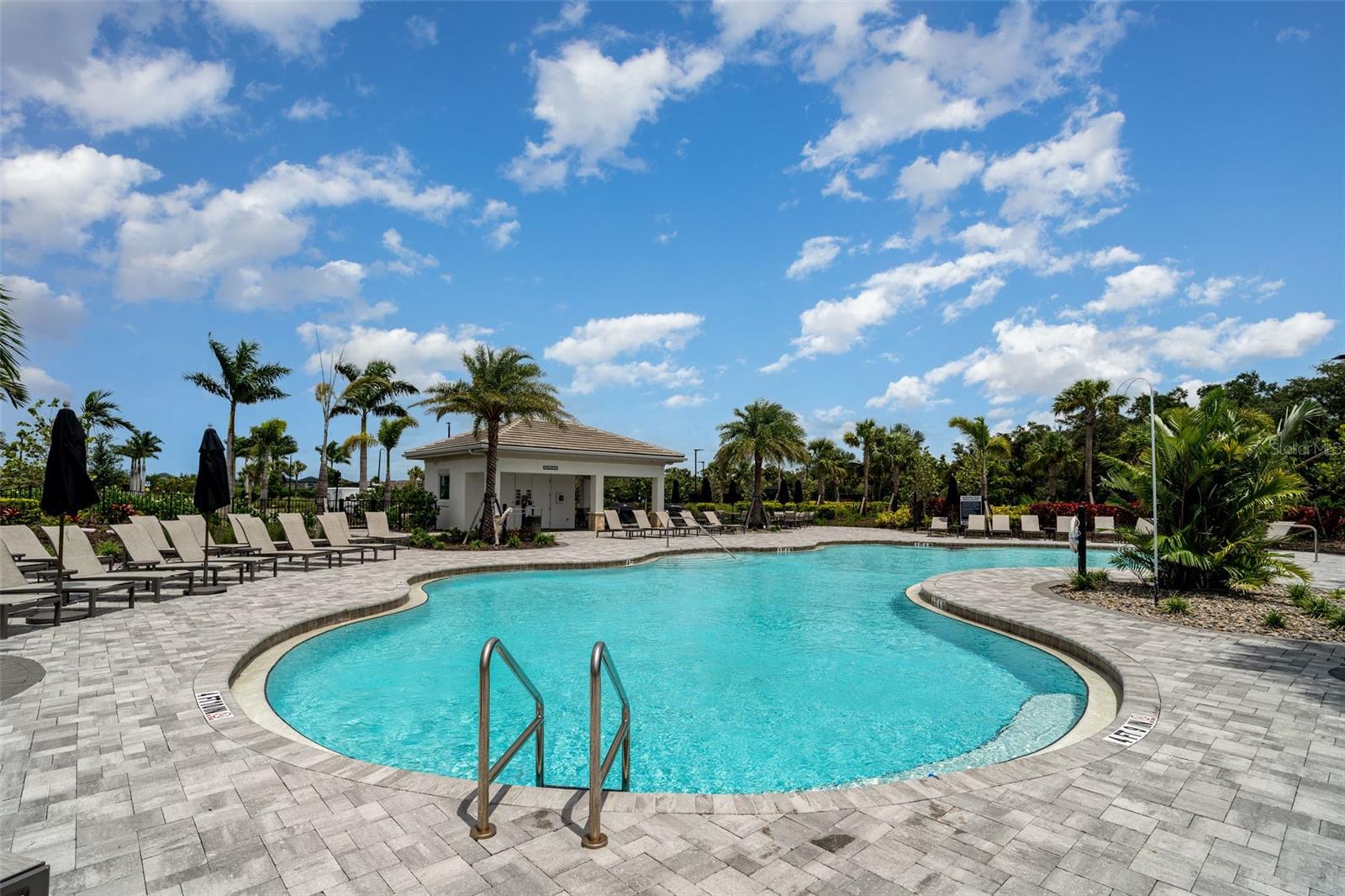 Sarasota, Florida, 34241, United States, 4 Bedrooms Bedrooms, ,3 BathroomsBathrooms,Residential,Active,1926697