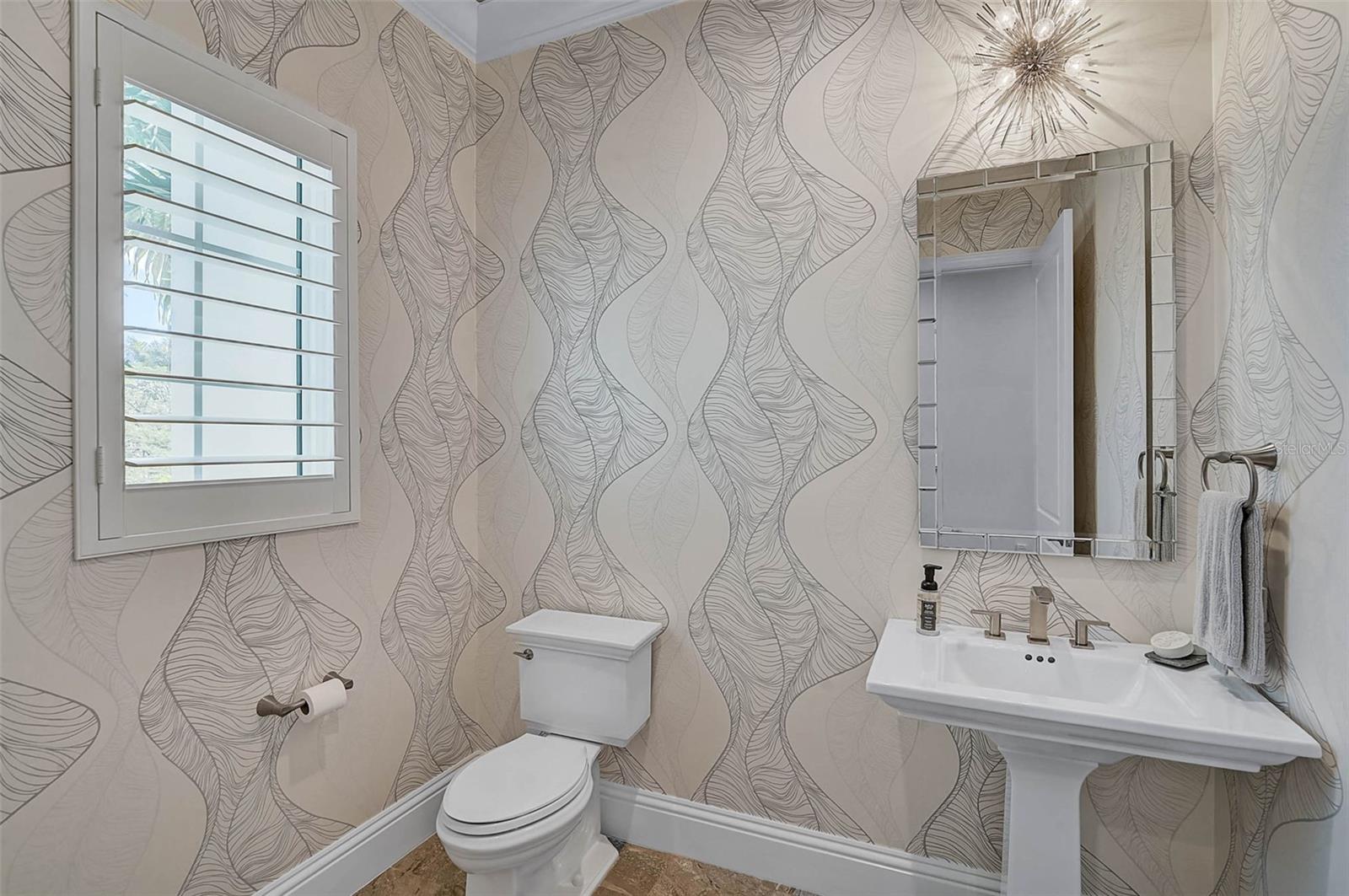 Sarasota, Florida, 34236, United States, 5 Bedrooms Bedrooms, ,6 BathroomsBathrooms,Residential,Active,1972132