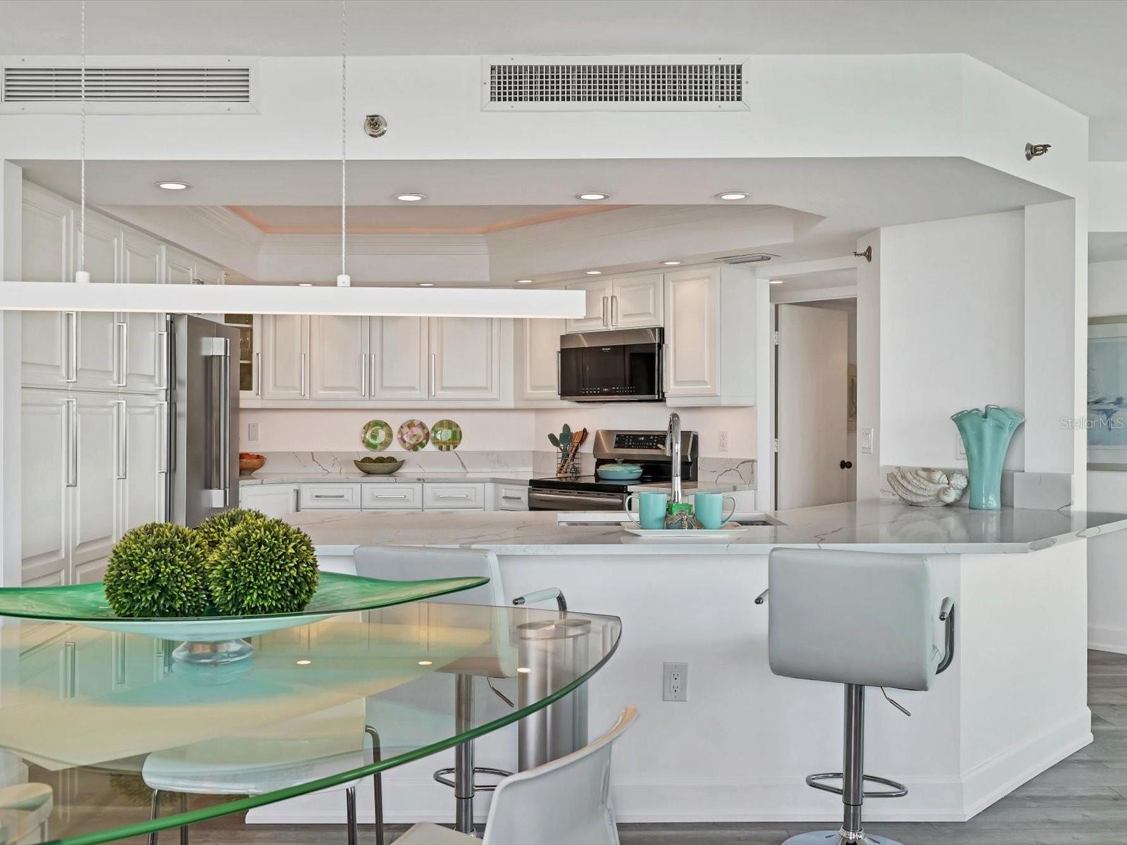 Sarasota, Florida, 34236, United States, 2 Bedrooms Bedrooms, ,2 BathroomsBathrooms,Residential,Active,1987245