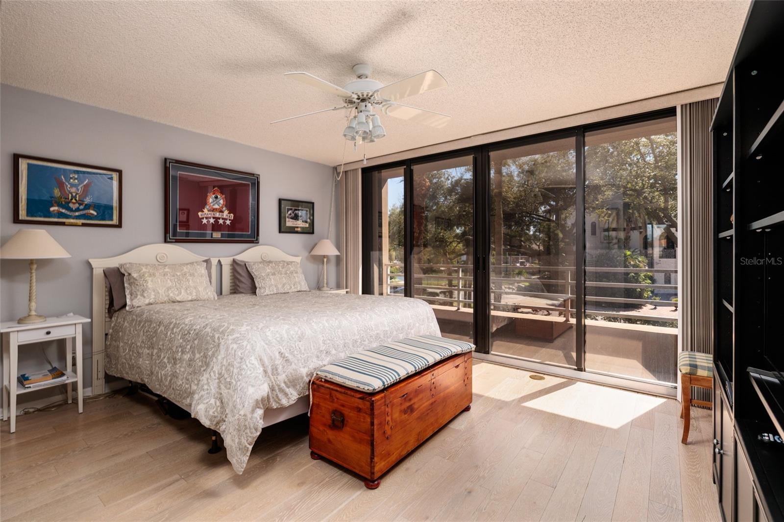 St Petersburg, Florida, 33707, United States, 4 Bedrooms Bedrooms, ,5 BathroomsBathrooms,Residential,Active,1985578