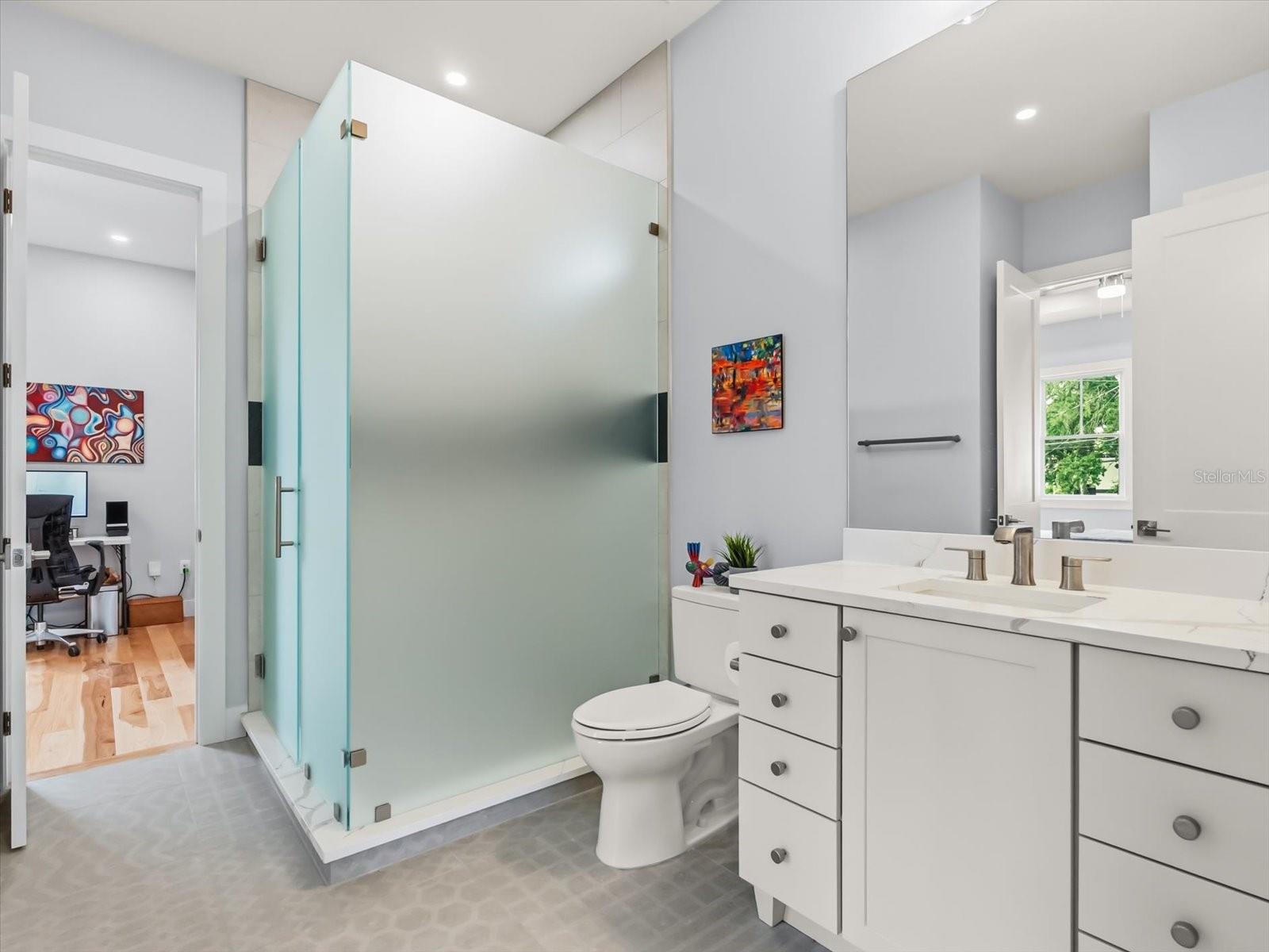 Orlando, Florida, 32801, United States, 4 Bedrooms Bedrooms, ,3 BathroomsBathrooms,Residential,Active,1972164