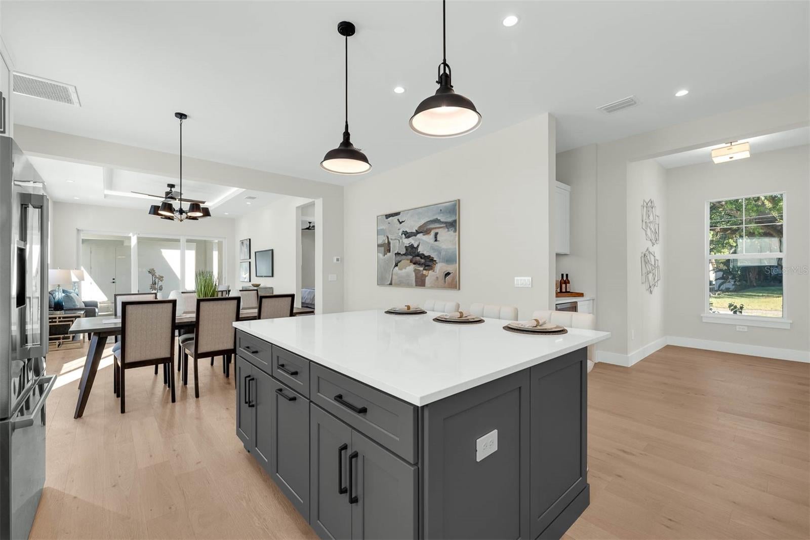 Orlando, Florida, 32804, United States, 5 Bedrooms Bedrooms, ,4 BathroomsBathrooms,Residential,Active,1702896