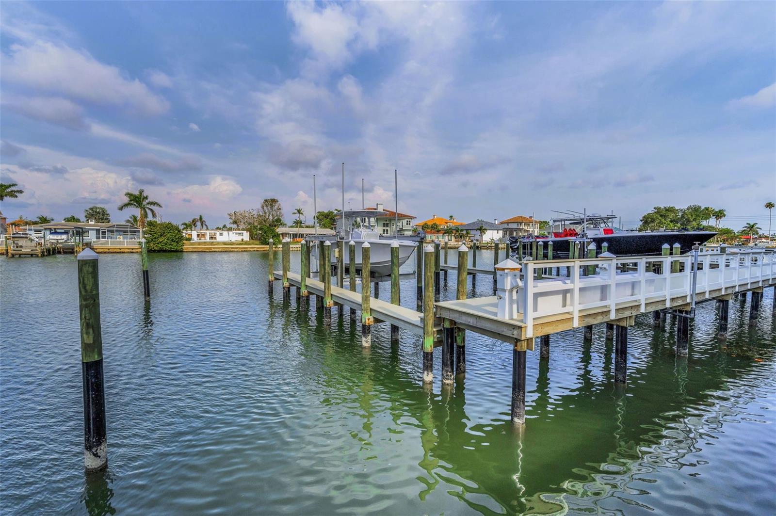 Clearwater Beach, Florida, 33767, United States, 3 Bedrooms Bedrooms, ,2 BathroomsBathrooms,Residential,Active,1998584