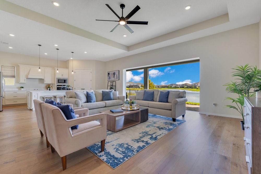 Orlando, Florida, 32827, United States, 4 Bedrooms Bedrooms, ,3 BathroomsBathrooms,Residential,Active,1849519