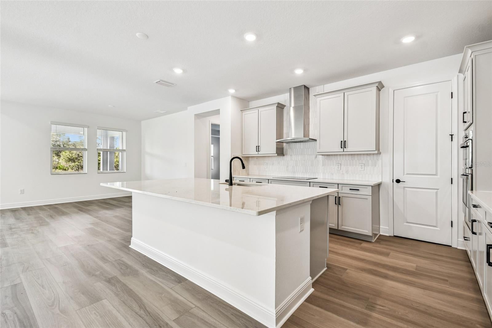 Parrish, Florida, 34219, United States, 4 Bedrooms Bedrooms, ,4 BathroomsBathrooms,Residential,Active,2007045