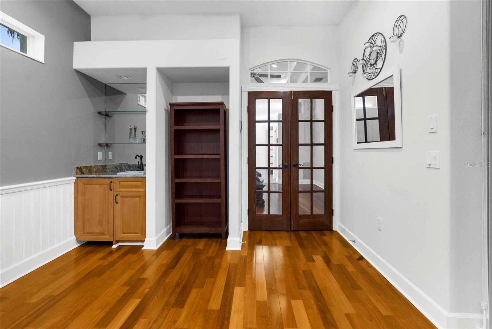 Tarpon Springs, Florida, 34689, United States, 4 Bedrooms Bedrooms, ,3 BathroomsBathrooms,Residential,Active,1900413