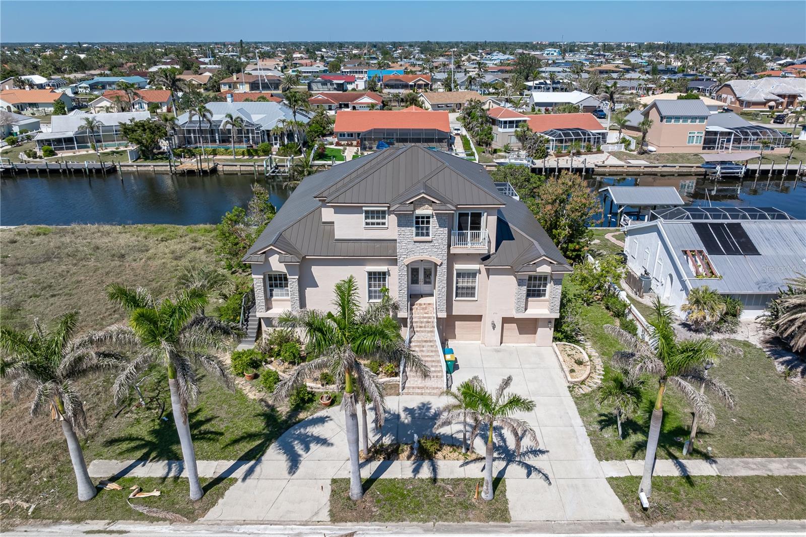 Port Charlotte, Florida, 33952, United States, 5 Bedrooms Bedrooms, ,6 BathroomsBathrooms,Residential,Active,1726729