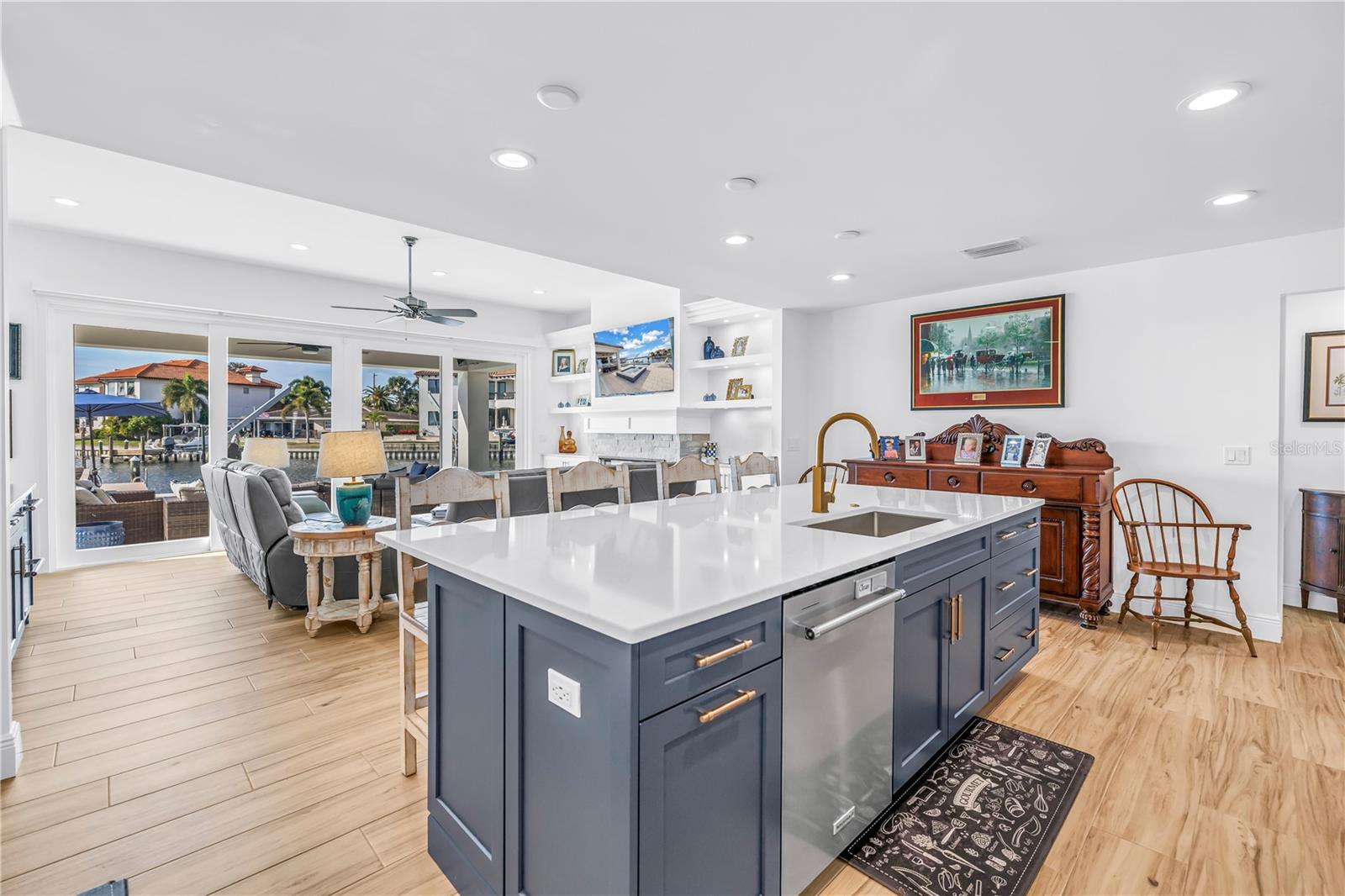 St Petersburg, Florida, 33704, United States, 4 Bedrooms Bedrooms, ,3 BathroomsBathrooms,Residential,Active,2009411