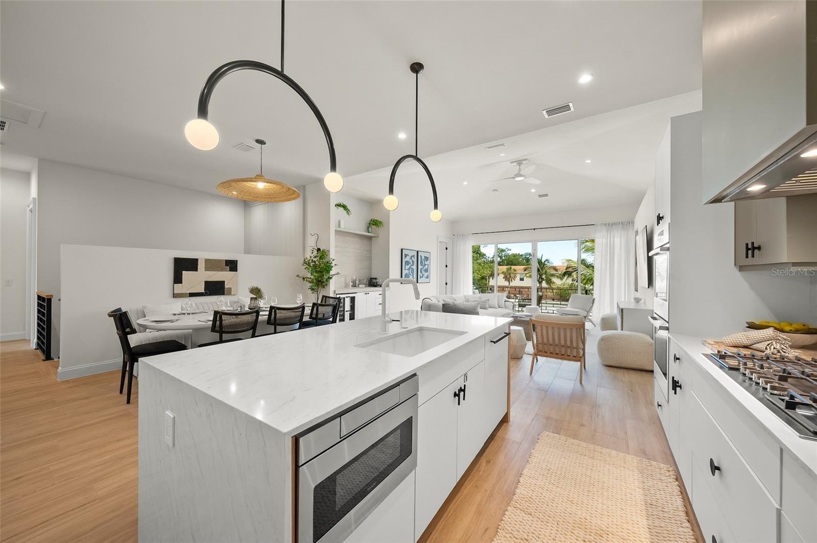 Sarasota, Florida, 34242, United States, 4 Bedrooms Bedrooms, ,5 BathroomsBathrooms,Residential,Active,1922294