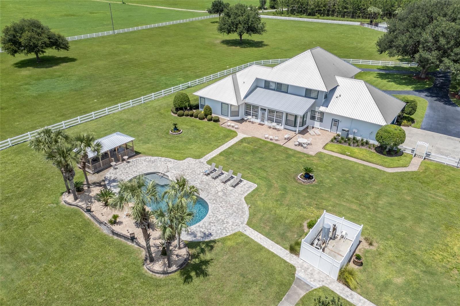 Lake City, Florida, 32024, United States, 3 Bedrooms Bedrooms, ,4 BathroomsBathrooms,Residential,Active,1929472