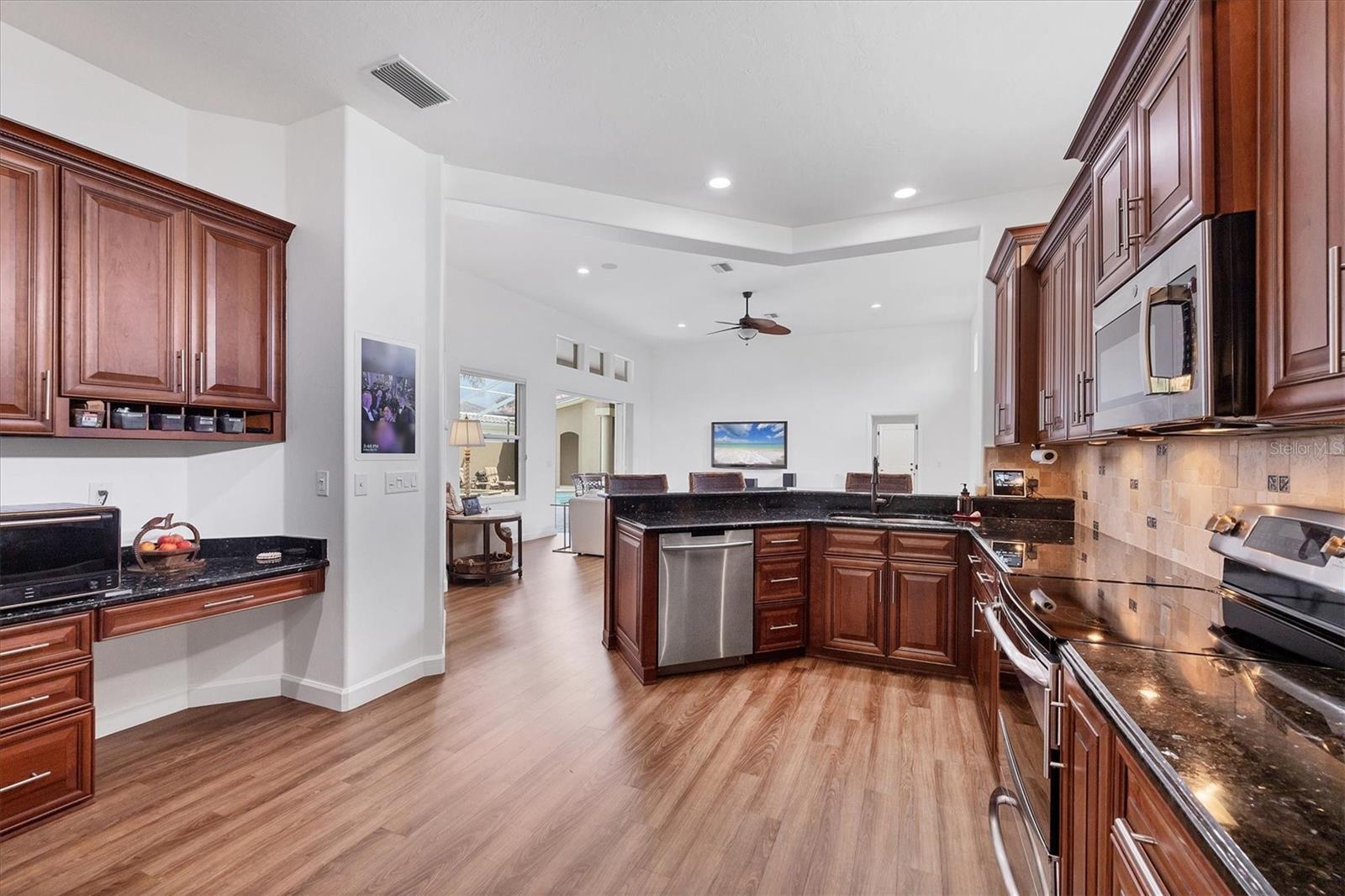 Sarasota, Florida, 34240, United States, 3 Bedrooms Bedrooms, ,3 BathroomsBathrooms,Residential,Active,1871617