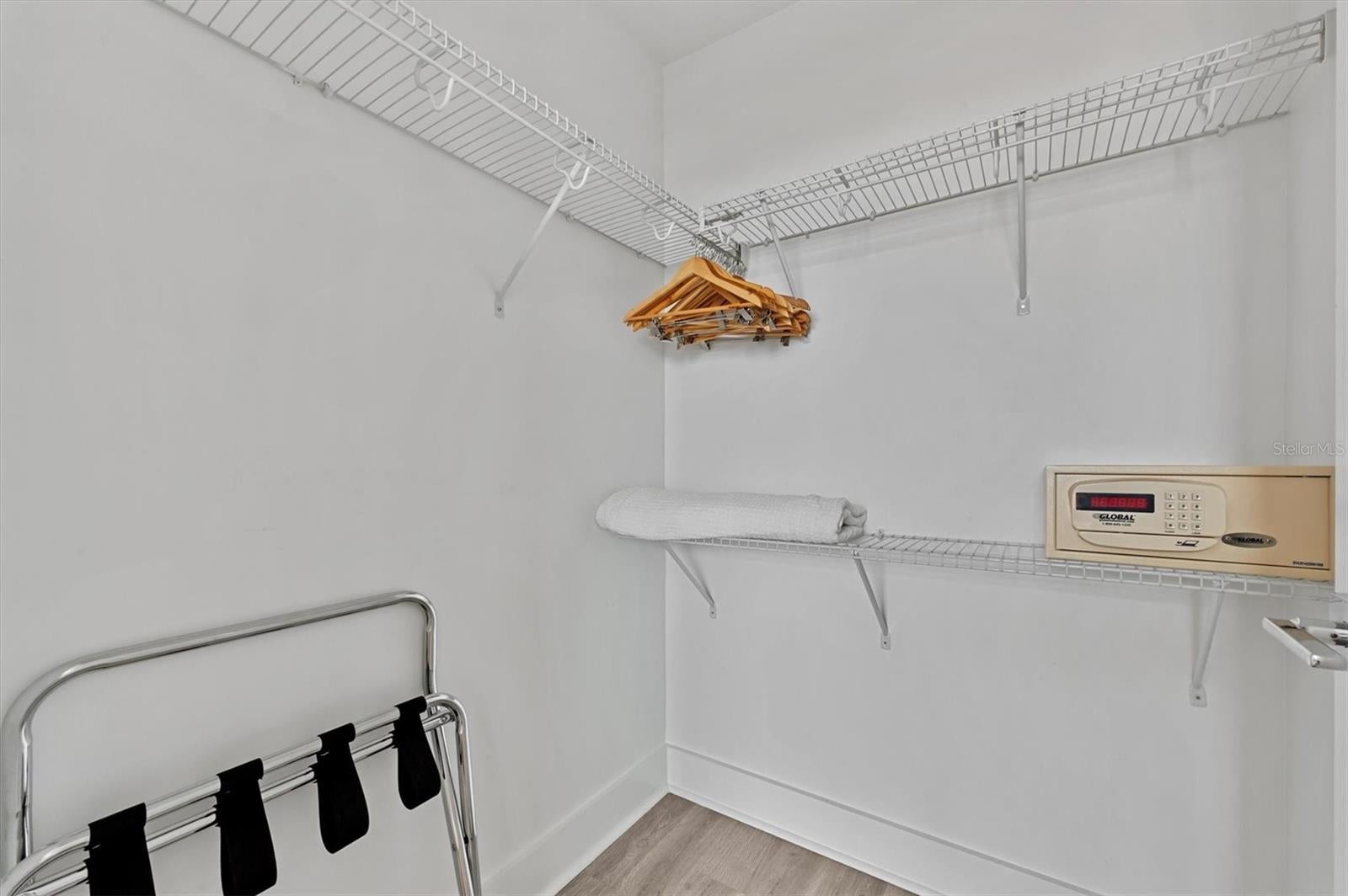 St Petersburg, Florida, 33706, United States, ,2 BathroomsBathrooms,Residential,Active,1701793