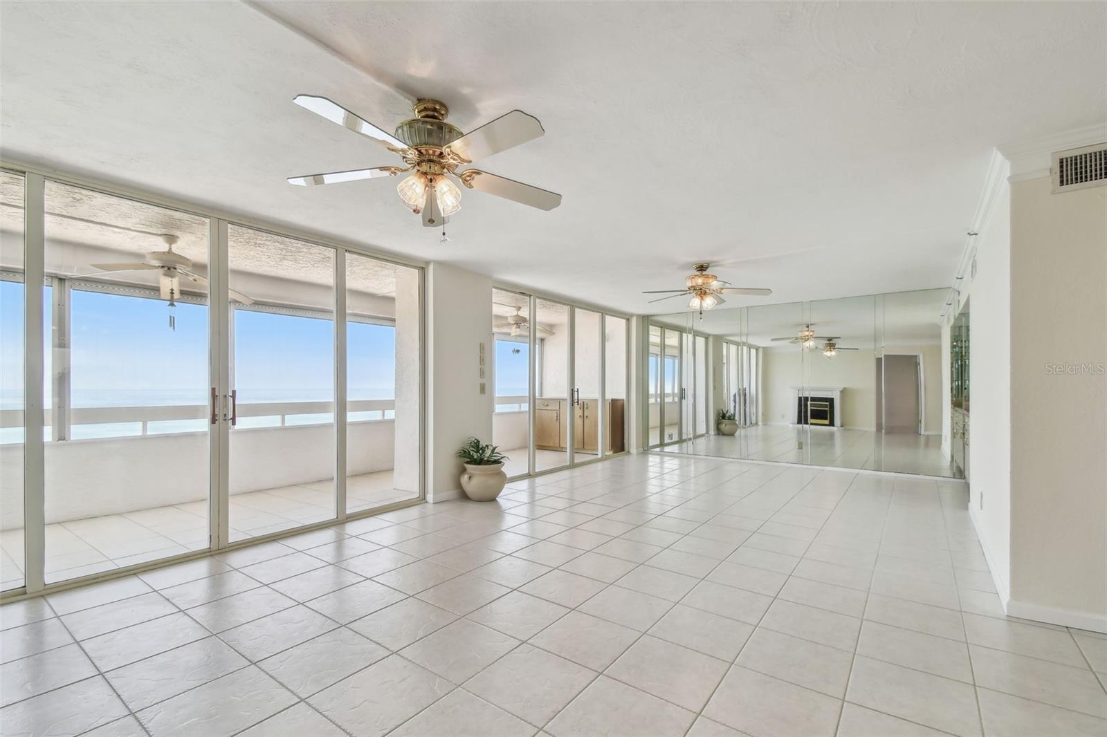 Redington Shores, Florida, 33708, United States, ,3 BathroomsBathrooms,Residential,Active,1824910