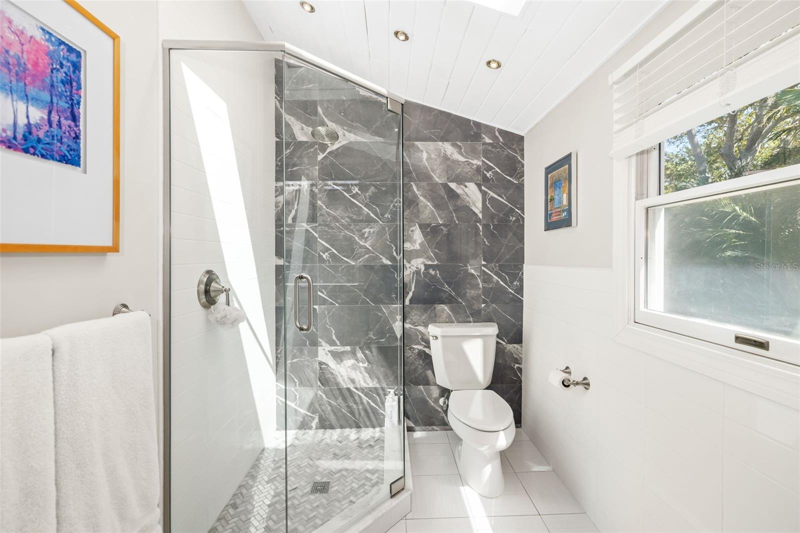 Sarasota, Florida, 34231, United States, 4 Bedrooms Bedrooms, ,4 BathroomsBathrooms,Residential,Active,1999174