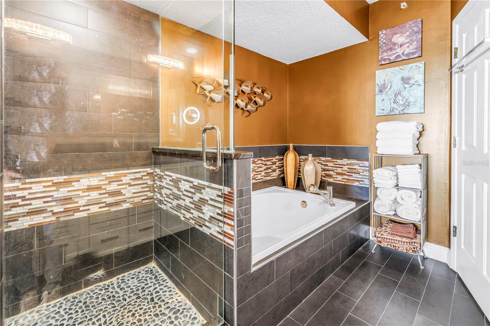 North Redington Beach, Florida, 33708, United States, 3 Bedrooms Bedrooms, ,3 BathroomsBathrooms,Residential,Active,2017855