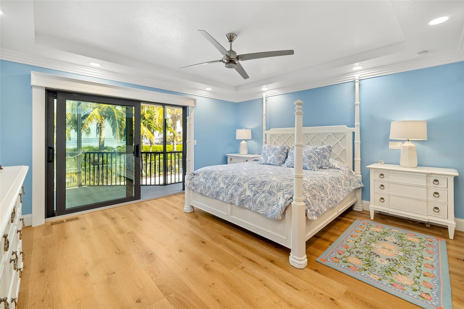 Longboat Key, Florida, 34228, United States, 3 Bedrooms Bedrooms, ,4 BathroomsBathrooms,Residential,Active,1995265