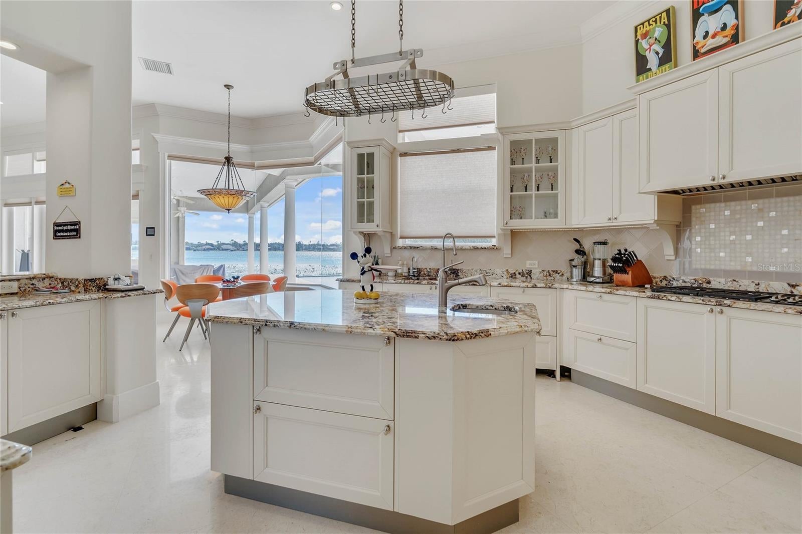 Orlando, Florida, 32836, United States, 6 Bedrooms Bedrooms, ,8 BathroomsBathrooms,Residential,Active,1988458