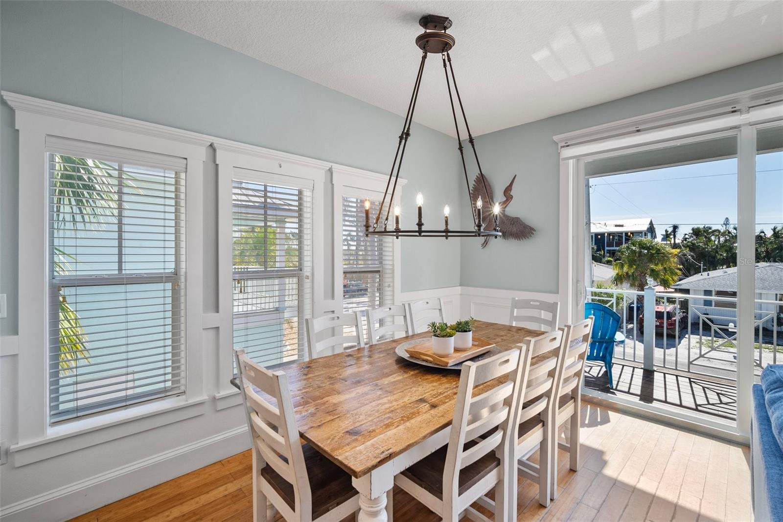 Holmes Beach, Florida, 34217, United States, 6 Bedrooms Bedrooms, ,5 BathroomsBathrooms,Residential,Active,1987273